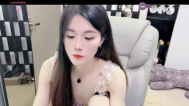 Snapshot of Yueyue-MM chatting on 07/11/26, 02:09 Yueyue-MM online show from 07/11/26, 02:09