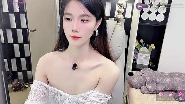 Snapshot of Yueyue-MM chatting on 07/22/26, 02:20 Yueyue-MM online show from 07/22/26, 02:20