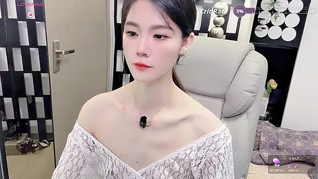 Snapshot of Yueyue-MM chatting on 07/28/26, 02:51 Yueyue-MM online show from 07/28/26, 02:51