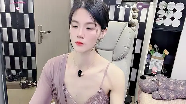 Snapshot of Yueyue-MM chatting on 07/29/26, 02:26 Yueyue-MM online show from 07/29/26, 02:26