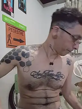 dinho carioca online show from 12/14/25, 12:43