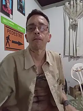 dinho carioca online show from 12/17/25, 12:11