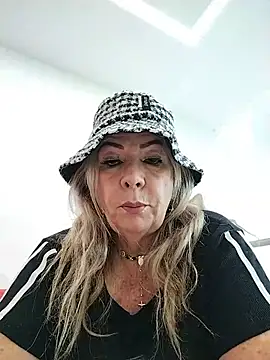 Snapshot of _SARAI_DUPONT chatting on 07/30/26, 02:38 SARAI DUPONT online show from 07/30/26, 02:38