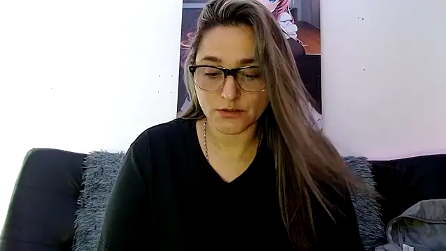 LAHILA COOPERR online show from 11/05/25, 12:05