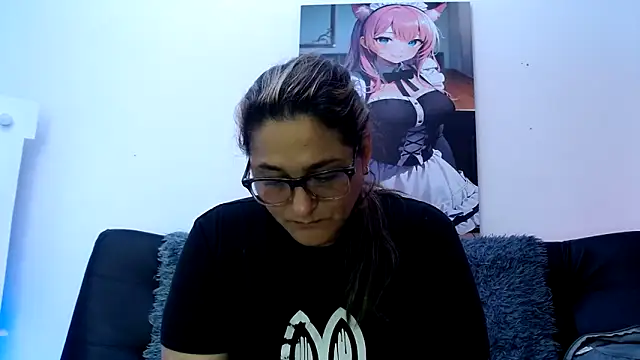 LAHILA COOPERR online show from 11/25/25, 12:27