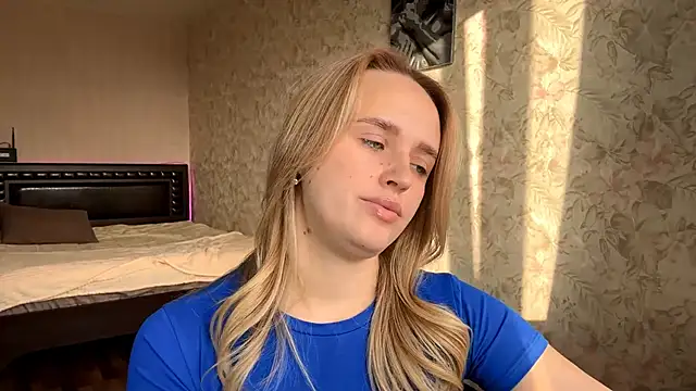 ElisabetLorney online show from 11/20/25, 08:03