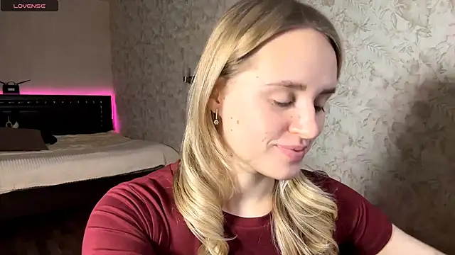 ElisabetLorney online show from 12/02/25, 08:08