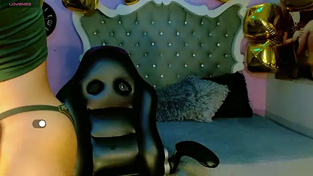 Honey Moontsts online show from 03/17/26, 12:19