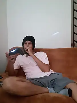 Alejandro92 cali online show from 05/15/26, 05:42