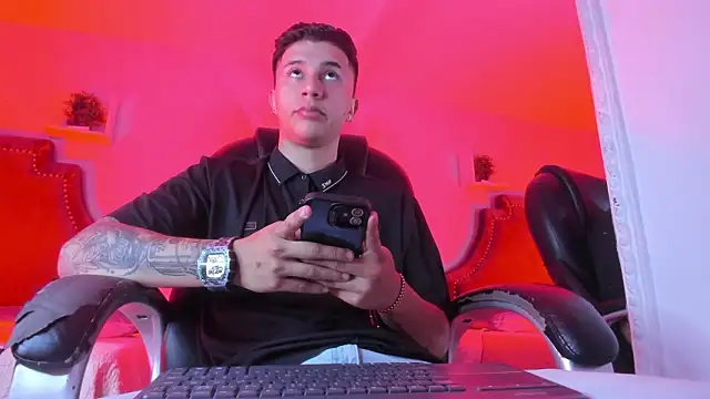 liaamsmiith  online show from 03/14/26, 01:05