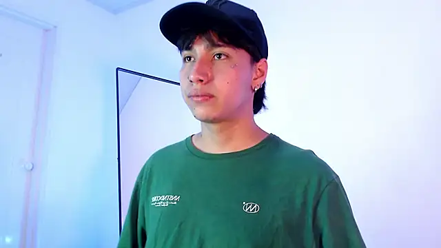 Snapshot of AngelFlexxx chatting on 09/08/25, 08:08 AngelFlexxx online show from 09/08/25, 08:08