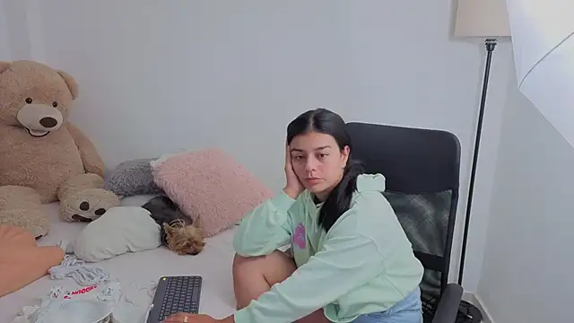 valerihouse online show from 09/24/25, 12:47