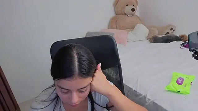 valerihouse online show from 03/12/26, 01:01