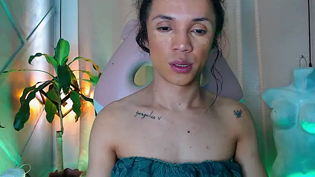 Cristal Gem1 online show from 05/07/26, 11:48