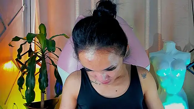 Cristal Gem1 online show from 06/17/26, 11:45