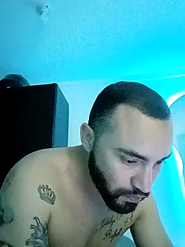 Snapshot of este_juan chatting on 04/08/26, 12:43 este juan online show from 04/08/26, 12:43