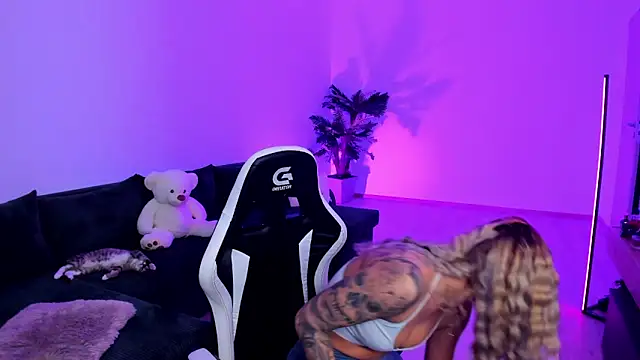 xPuka online show from 03/13/26, 06:25