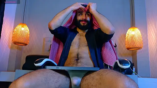 Snapshot of Thaiel_Fosteer chatting on 10/23/25, 04:34 Thaiel Fosteer online show from 10/23/25, 04:34