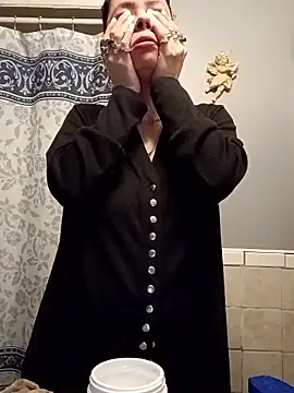 Snapshot of tightpussy_69@xh chatting on 03/06/26, 05:37 tightpussy 69xh online show from 03/06/26, 05:37