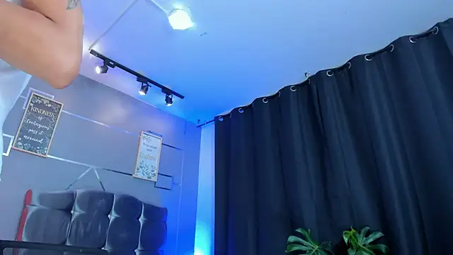 oliver mr  online show from 10/20/25, 08:42