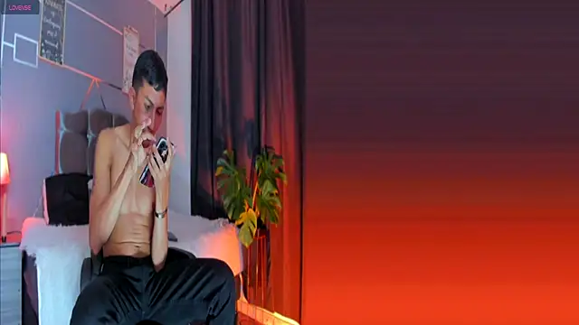 oliver mr  online show from 10/25/25, 09:20