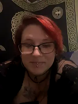 Snapshot of Harleesinn chatting on 09/16/25, 06:31 Harleesinn online show from 09/16/25, 06:31