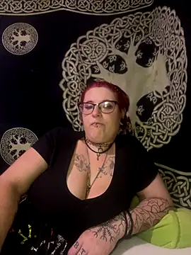 Snapshot of Harleesinn chatting on 09/21/25, 09:38 Harleesinn online show from 09/21/25, 09:38