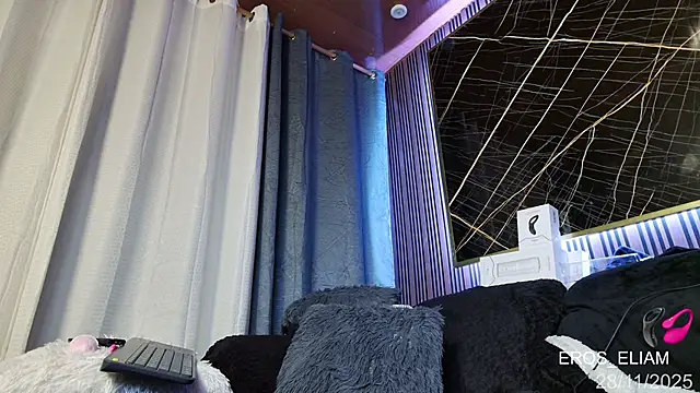 eroseliam online show from 11/28/25, 06:43