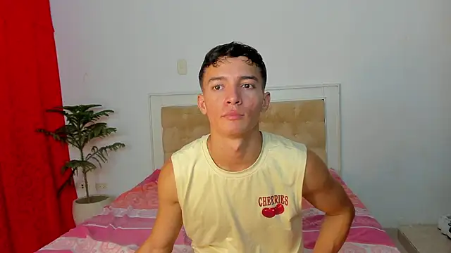 Snapshot of eroseliam chatting on 02/26/26, 07:35 eroseliam online show from 02/26/26, 07:35