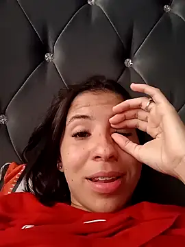 Snapshot of Liagni0 chatting on 11/07/25, 04:18 Liagni0 online show from 11/07/25, 04:18