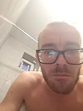 Snapshot of 948197 chatting on 12/02/25, 02:56 948197 online show from 12/02/25, 02:56