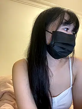 Minnie-2025 online show from 10/16/25, 04:41