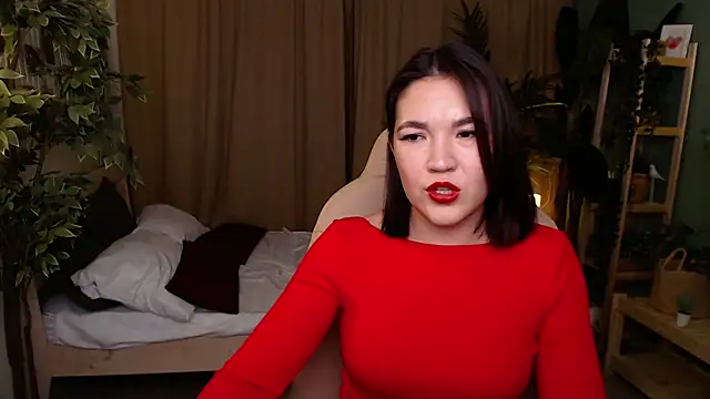 Halle Berrry online show from 11/14/25, 02:05