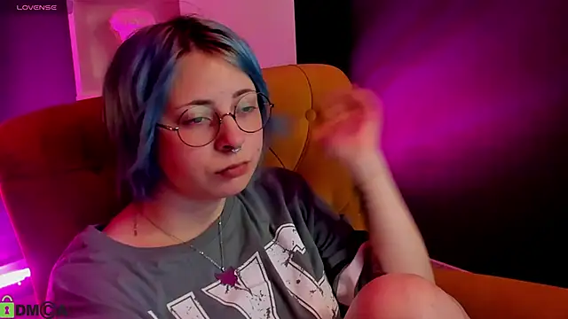 Penny Stanley online show from 10/03/25, 02:30