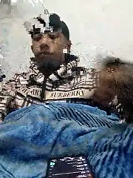 Snapshot of hdz3012 chatting on 12/16/25, 01:05 hdz3012 online show from 12/16/25, 01:05