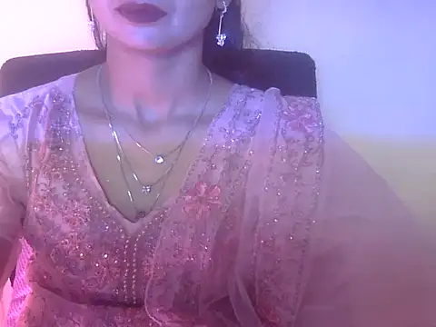 Snapshot of Rahat_S chatting on 09/18/25, 07:32 Rahat S online show from 09/18/25, 07:32