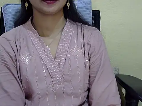 Snapshot of Rahat_S chatting on 01/11/26, 03:33 Rahat S online show from 01/11/26, 03:33