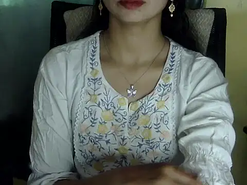 Snapshot of Rahat_S chatting on 02/18/26, 06:53 Rahat S online show from 02/18/26, 06:53