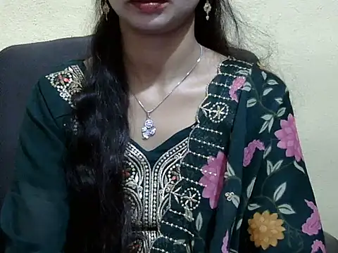 Snapshot of Rahat_S chatting on 02/19/26, 06:37 Rahat S online show from 02/19/26, 06:37