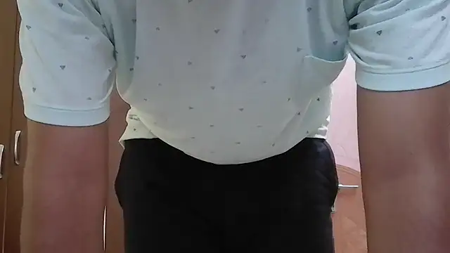 Snapshot of riyamore9623 chatting on 11/02/25, 05:54 riyamore9623 online show from 11/02/25, 05:54