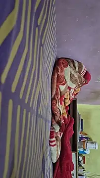 Snapshot of riyamore9623 chatting on 12/14/25, 10:53 riyamore9623 online show from 12/14/25, 10:53