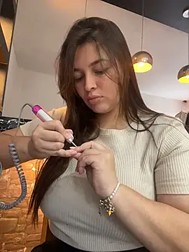 sarahreyess 11 online show from 03/11/26, 10:32