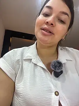 sarahreyess 11 online show from 03/30/26, 10:38
