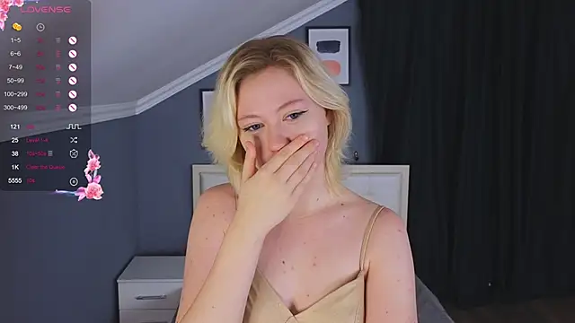 Snapshot of Violet_Willis chatting on 10/01/25, 03:07 Violet Willis online show from 10/01/25, 03:07