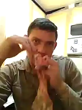 Snapshot of Az-09Ga chatting on 09/15/25, 04:07 Az-09Ga online show from 09/15/25, 04:07