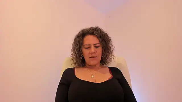 Paty chic online show from 11/28/25, 02:09