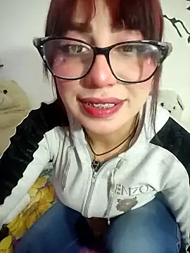 Snapshot of Kitty_Melodi chatting on 05/04/26, 11:39 Kitty Melodi online show from 05/04/26, 11:39