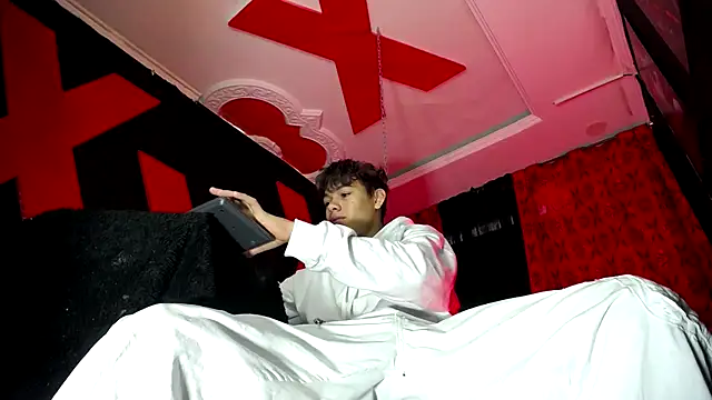 SemerHott online show from 09/27/25, 01:49