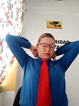 Hannah-colx online show from 11/28/25, 06:21