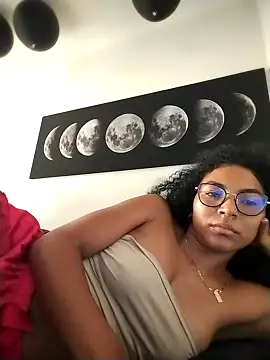 Snapshot of sexycalipso chatting on 11/19/25, 05:13 sexycalipso online show from 11/19/25, 05:13